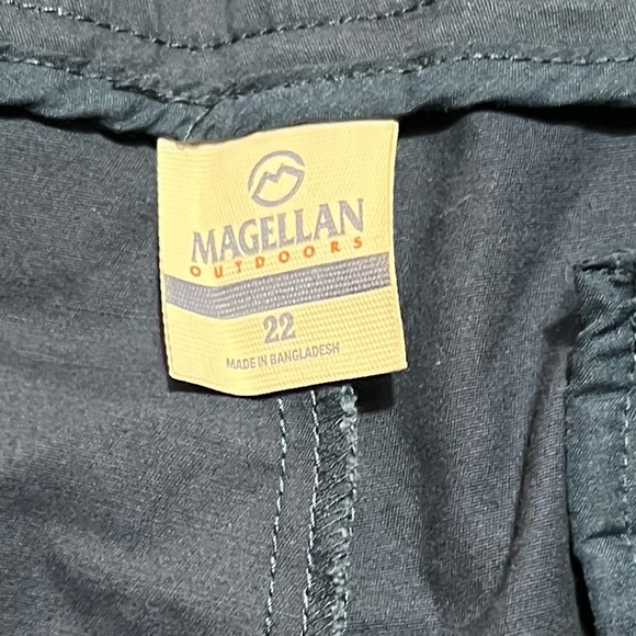 WOMENS OUTDOOR HAPPY CAMPER SHORT
MOONLIT OCEAN, size 22 - Picture 2 of 5